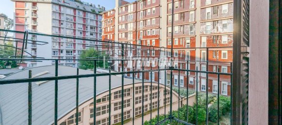 2 rooms Apartment in Milan, Italy No. 246366 5