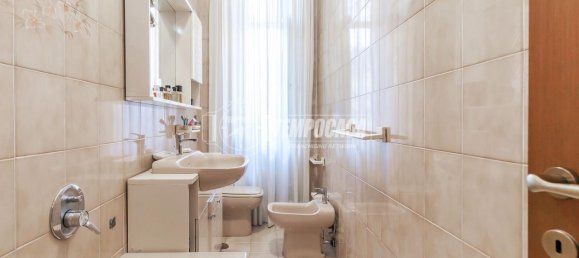 2 rooms Apartment in Milan, Italy No. 246366 8