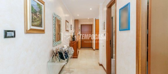 2 rooms Apartment in Milan, Italy No. 246366 6