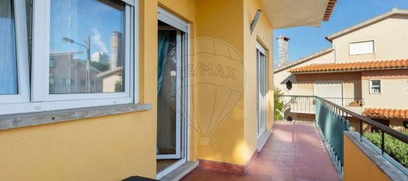 3 bedrooms House in Cascais, Portugal No. 32466 3