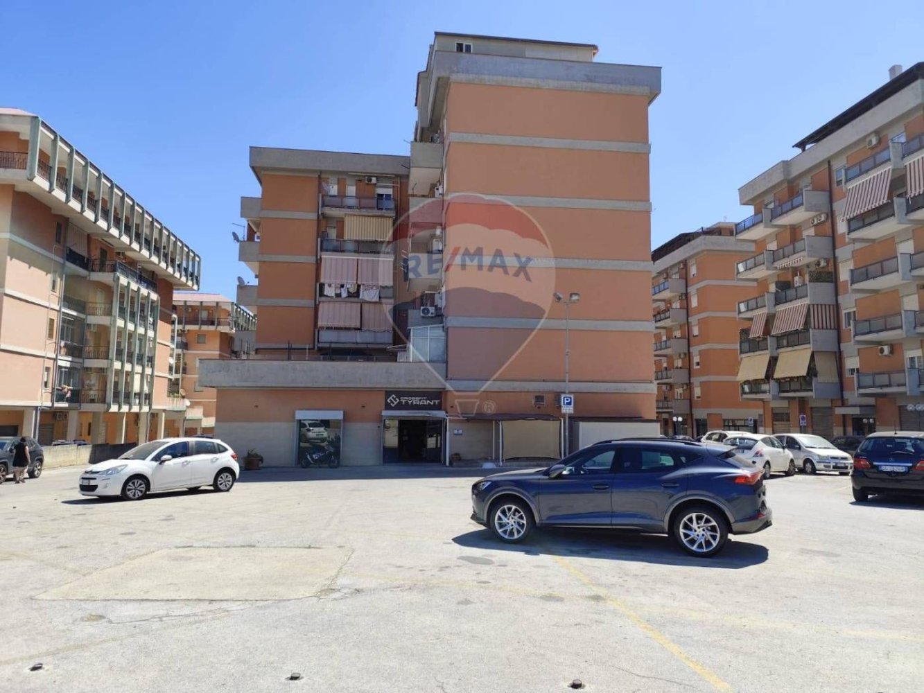 5غرفة عقار تجاري في Syracuse, Italy رقم 271516