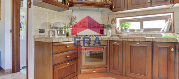 3 bedrooms Villa in Pomezia, Italy No. 319636 7