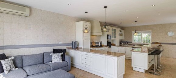 5 bedrooms Villa in El Paraiso, Spain No. 186109 19