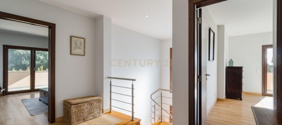 5 bedrooms Villa in Cascais, Portugal No. 133163 21