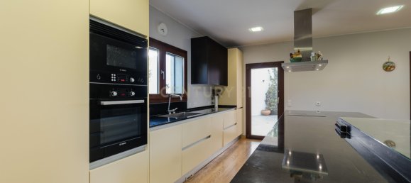 5 bedrooms Villa in Cascais, Portugal No. 133163 15