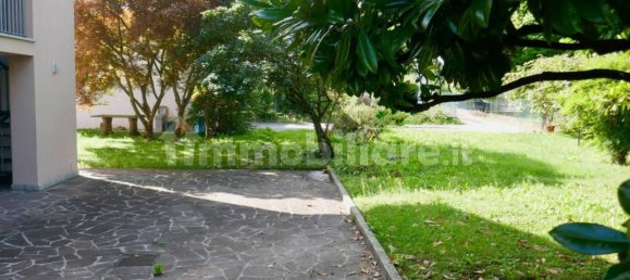 5 bedrooms Villa in Pordenone, Italy No. 325806 14