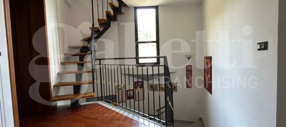 3 غرف نوم فيلا في Monte San Pietro, Italy رقم 212866 46