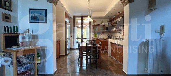 3 غرف نوم فيلا في Monte San Pietro, Italy رقم 212866 24