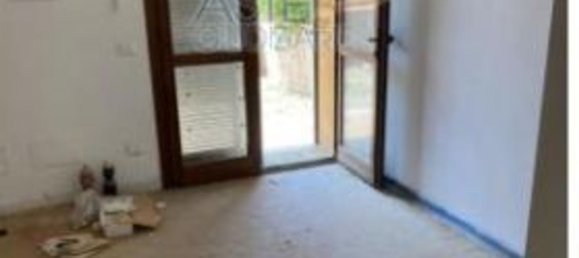 3 rooms Apartment in Livorno, Italy No. 41734 27