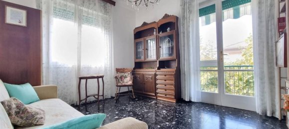 7 rooms Apartment in Camaiore, Italy No. 27600 15