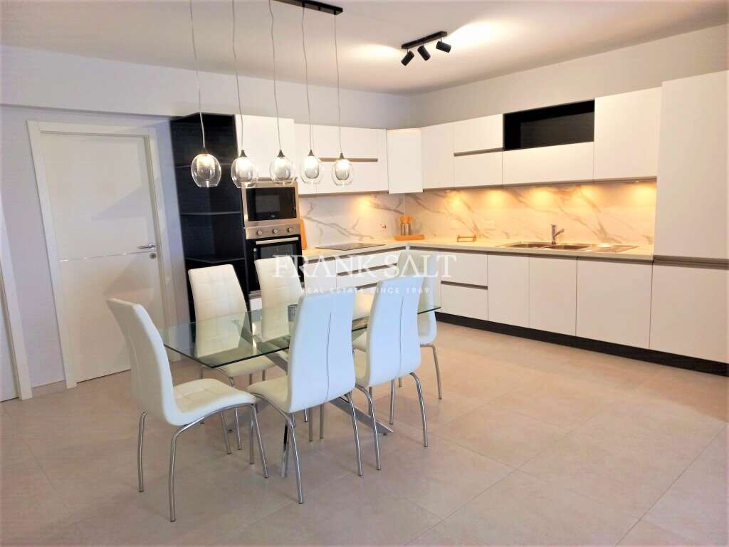 3 bedrooms Apartment in Pieta, Malta No. 4805