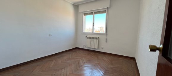 2 chambres Appartement à Gijon, Spain No. 169898 4
