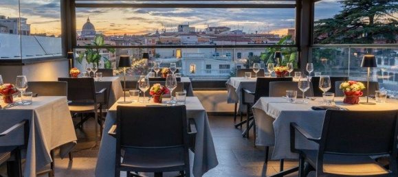 200m² Commercial property in Chioggia, Italy No. 222645 9