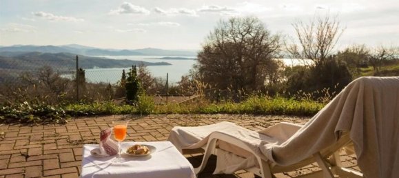 4 Schlafzimmer Villa in Passignano sul Trasimeno, Italy, Nr. 55672 2