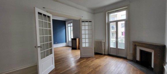 2 chambres Appartement à Annonay, France No. 208351 2