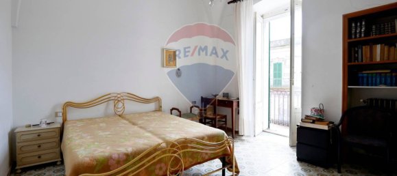 8 rooms House in Cisternino, Italy No. 37392 25