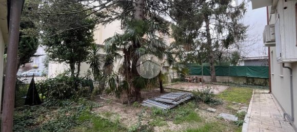 4 rooms Apartment in Rimini, Italy No. 117350 9