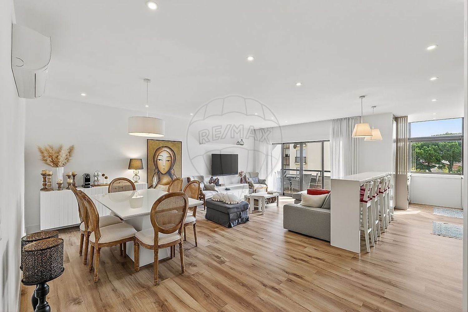 3 bedrooms Apartment in Cascais, Portugal No. 330871