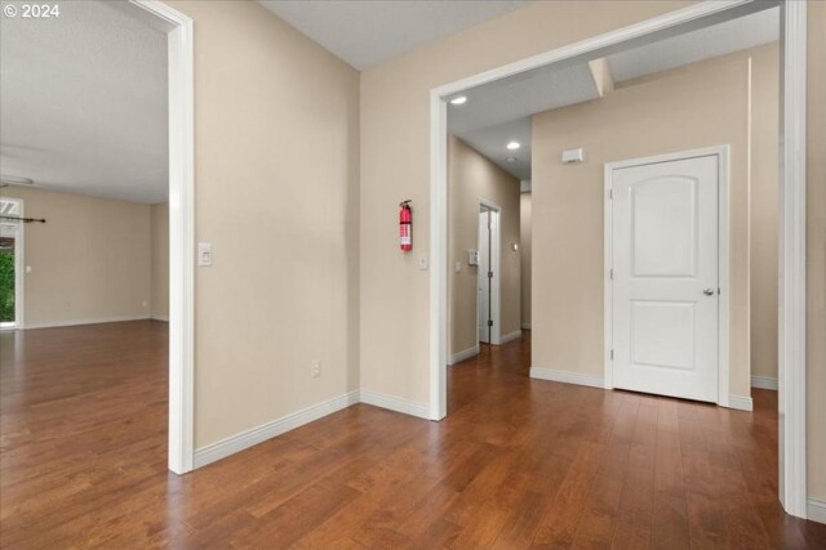 3 bedrooms House in Vancouver, USA No. 384398