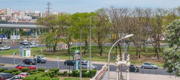 Apartamento de 2 dormitorios en Odivelas, Portugal No. 243282 3