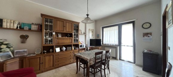 1 bedroom Apartment in Turin, Italy No. 296522 5