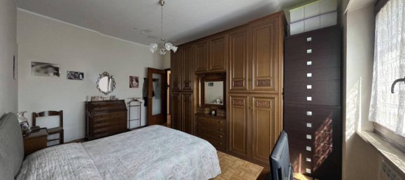 1 bedroom Apartment in Turin, Italy No. 296522 12
