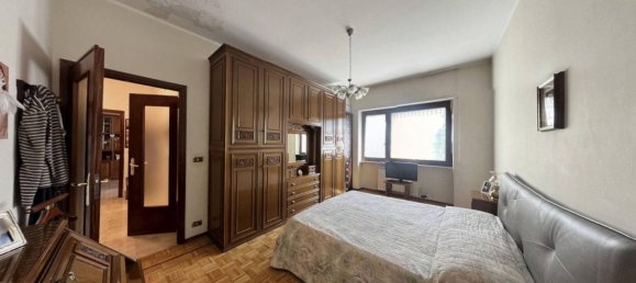 1 bedroom Apartment in Turin, Italy No. 296522 11