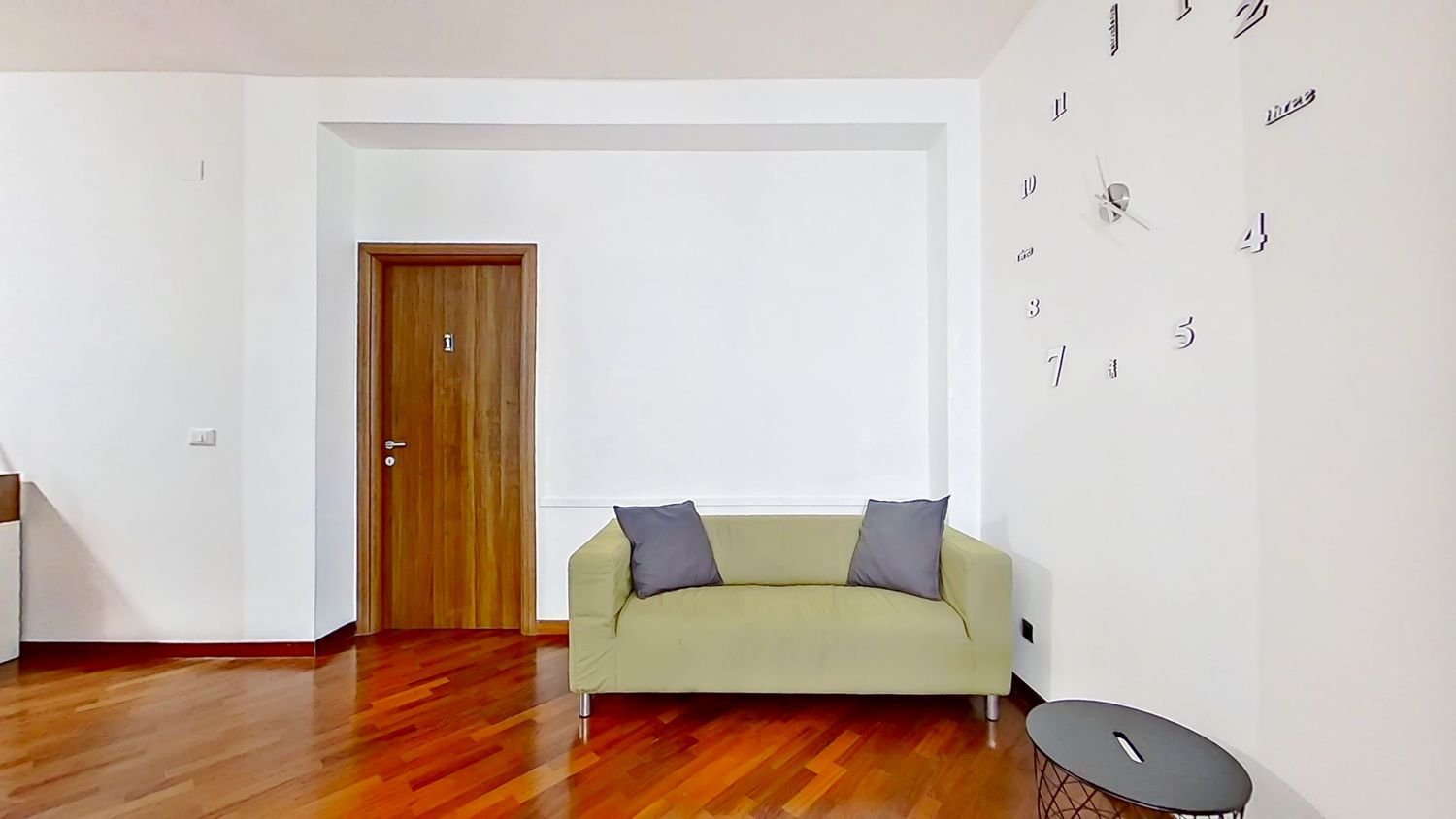 4 bedrooms Apartment in Rome, Italy No. 394073
