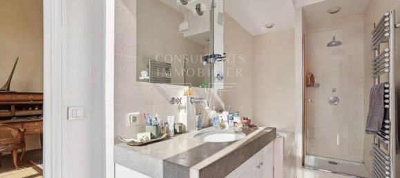 Apartamento de 5 dormitorios en Paris, France No. 351607 9