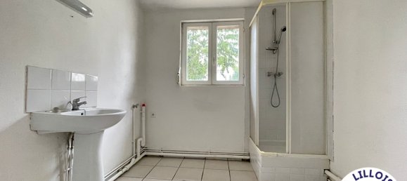 Edificio de 2 dormitorios en Wambrechies, France No. 88863 3