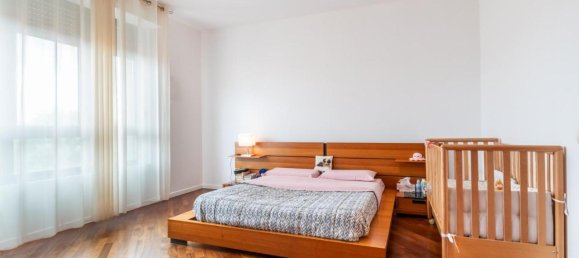 6 rooms Apartment in Cascina, Italy No. 71027 7
