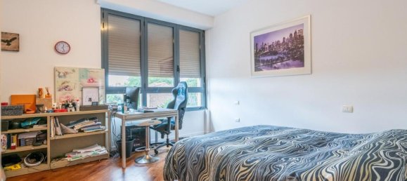 6 rooms Apartment in Cascina, Italy No. 71027 4