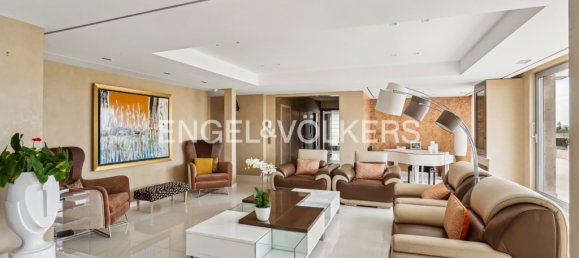 4 bedrooms Penthouse in Paris, France No. 168061 9