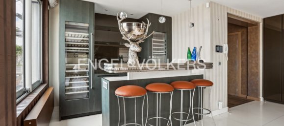 4 bedrooms Penthouse in Paris, France No. 168061 4