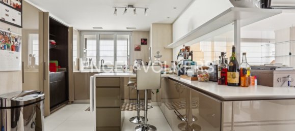 4 bedrooms Penthouse in Paris, France No. 168061 14