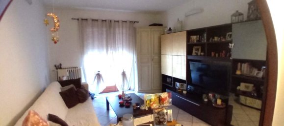 2 bedrooms Apartment in Grinzane Cavour, Italy No. 34638 3