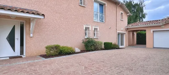 Terreno em Bourg-en-Bresse, France 1800 m² N.º 345314 3