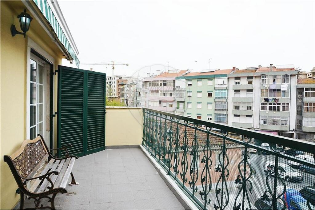 4 غرف نوم فيلا في Loures, Portugal رقم 173366