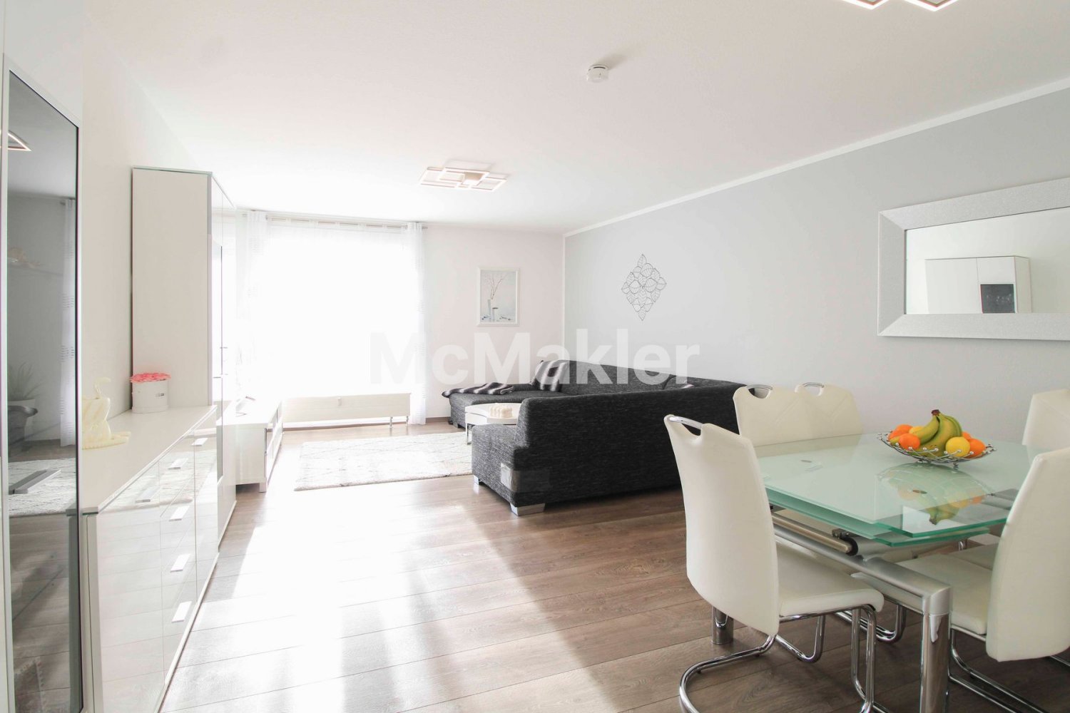 Apartamento de 2 dormitorios en Wiesbaden, Germany No. 34715