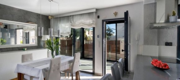 5 bedrooms Villa in Torrevieja, Spain No. 176579 15