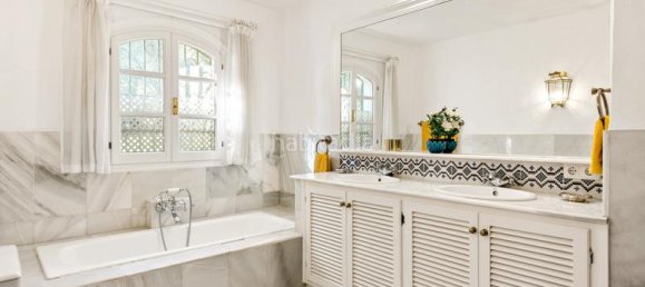 6 bedrooms Villa in Malaga, Spain No. 57390 24