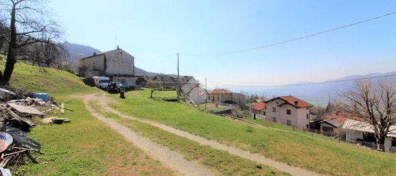 Дом с 7 комнатами в Номальо, Италия № 163660 16