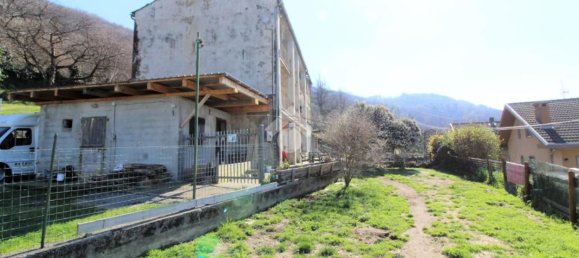 Дом с 7 комнатами в Номальо, Италия № 163660 8