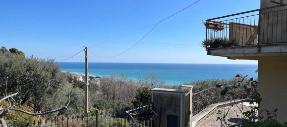 8غرفة فيلا في Alassio, Italy رقم 66083 29
