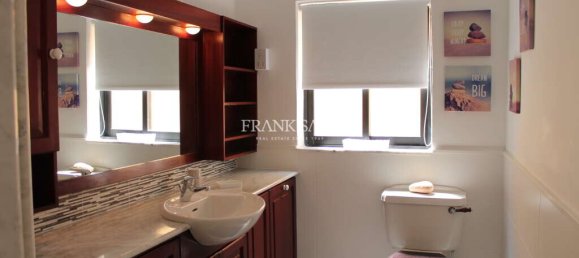 2 bedrooms Penthouse in Sliema, Malta No. 3158 13