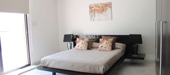 2 bedrooms Penthouse in Sliema, Malta No. 3158 11