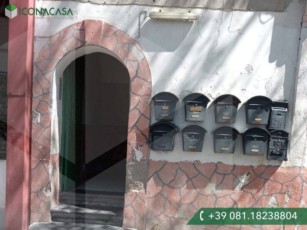 2 chambres Appartement à Naples, Italy No. 22942