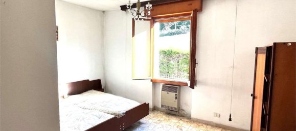 8 rooms House in Montecreto, Italy No. 147582 4