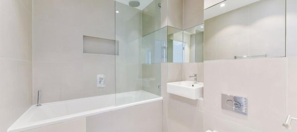 2 bedrooms Apartment in London, United Kingdom No. 9632 6