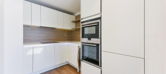 2 bedrooms Apartment in London, United Kingdom No. 9632 2